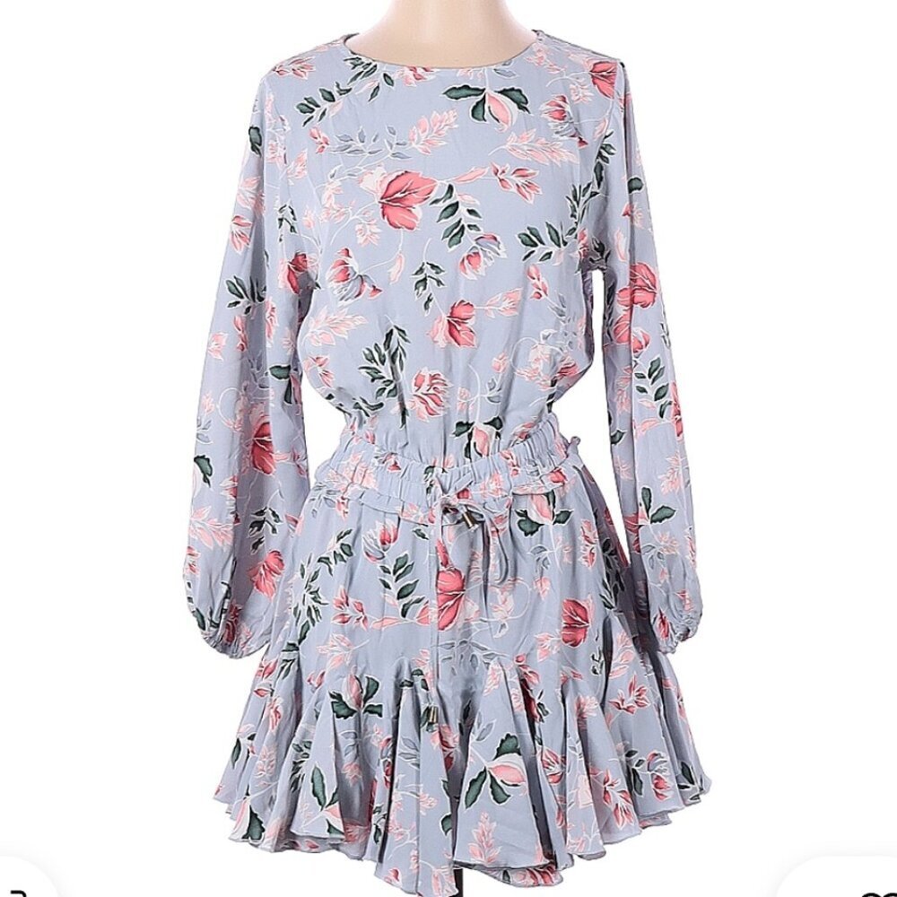 Entro floral Romper with skirt on top women's size Small (338)